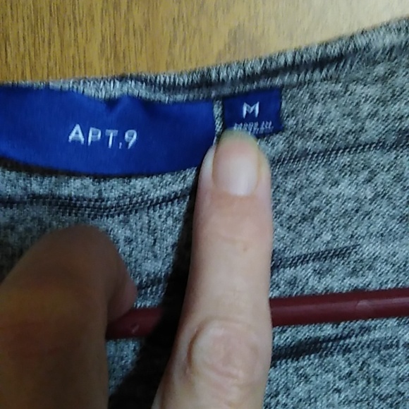 Apt 9 essential elbow sleeve tee - Picture 3 of 4